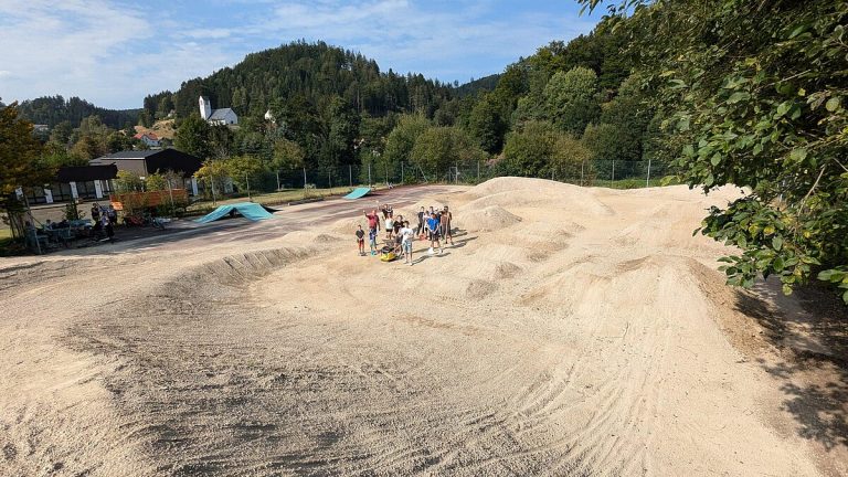 csm 458965209 836119908672326 9199271293869677471 n 3a0a24dfec 1 768x432